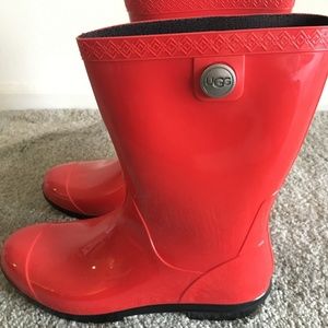 New UGG Red Rain Boots Size 10